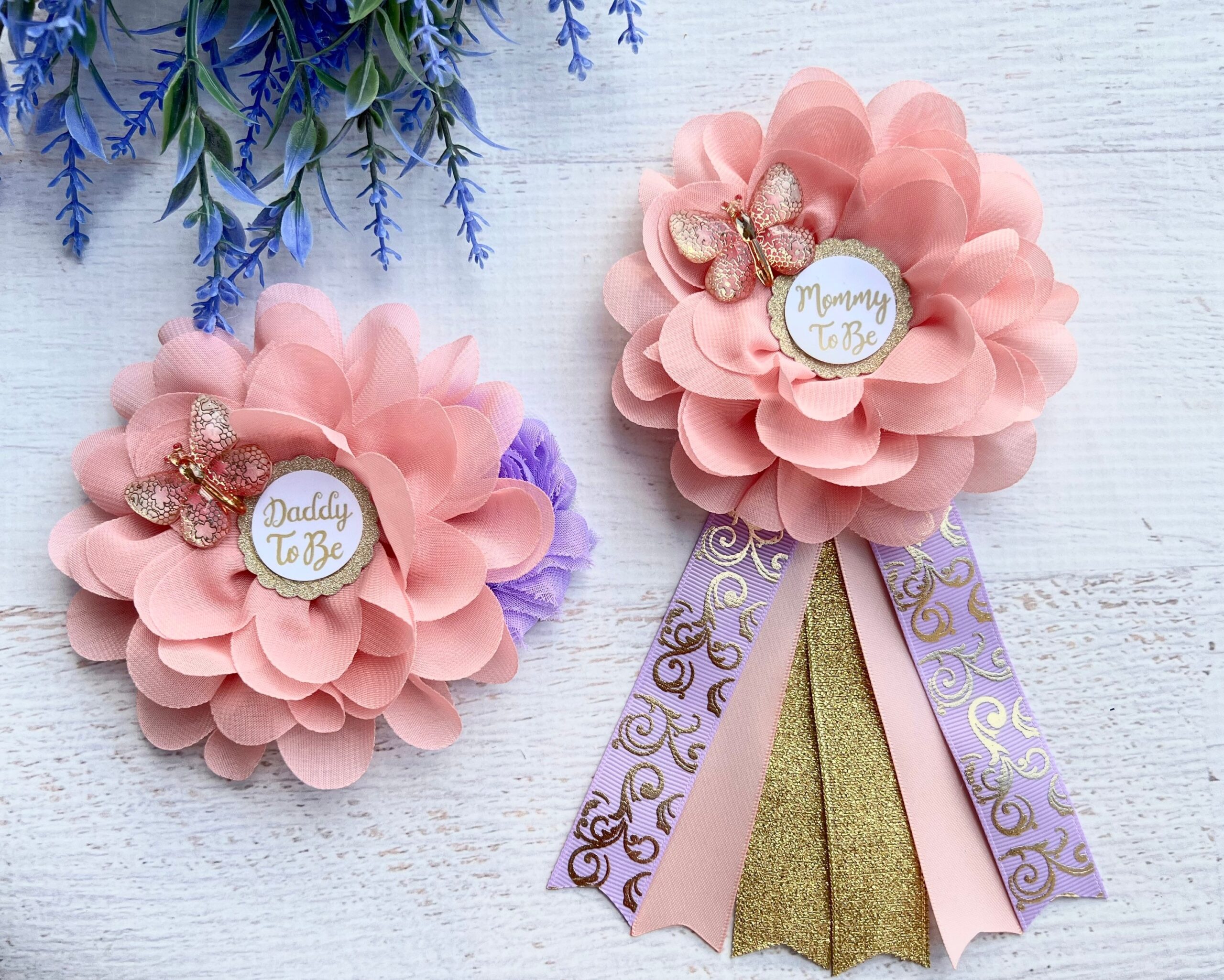 Paso a paso Cómo hacer un corsage para baby shower Sorprende con