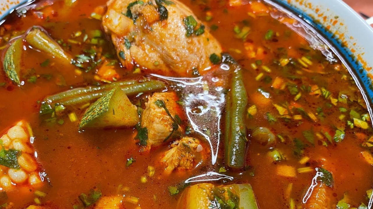 Deliciosas recetas Cómo hacer caldo de pollo rojo para disfrutar de sabores auténticos